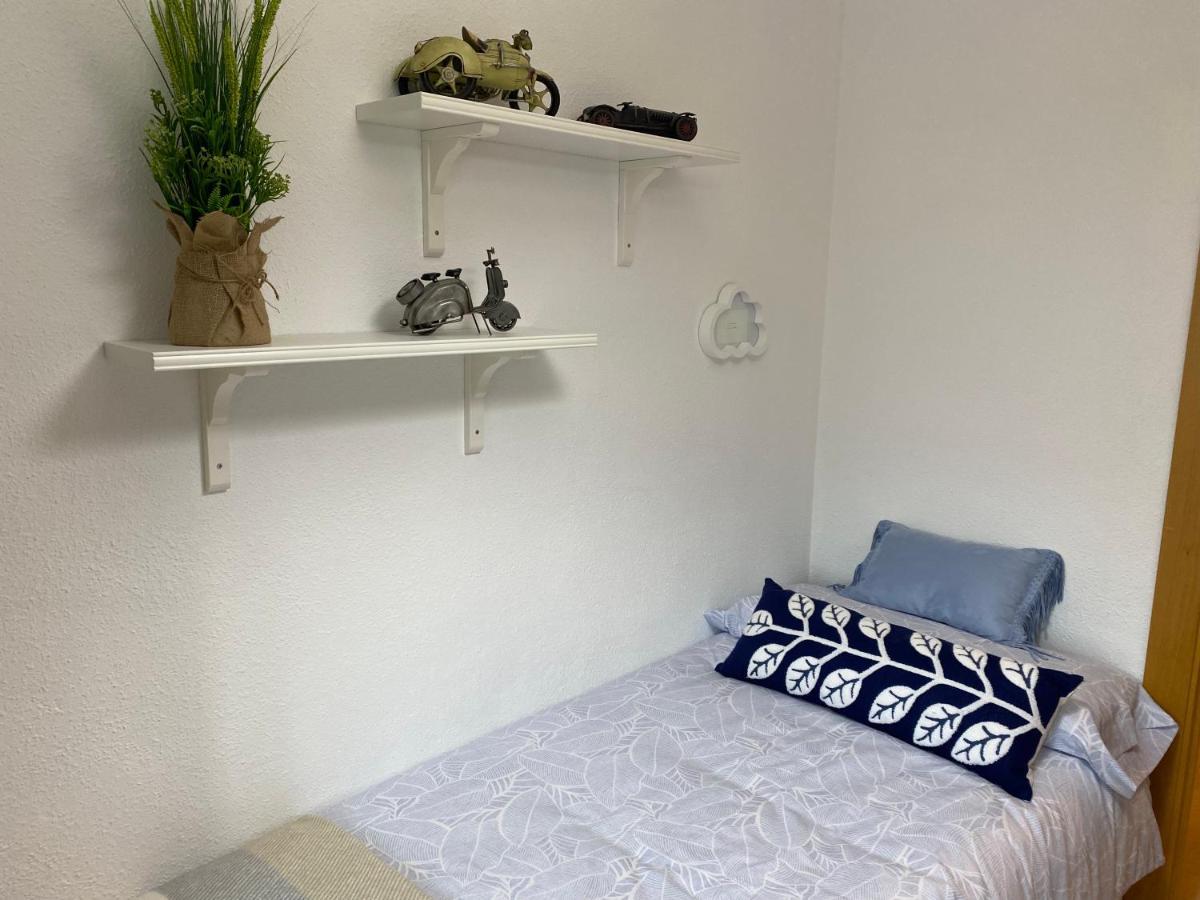 ベナルマデナCris House, Arroyo De La Mielアパートメント エクステリア 写真
