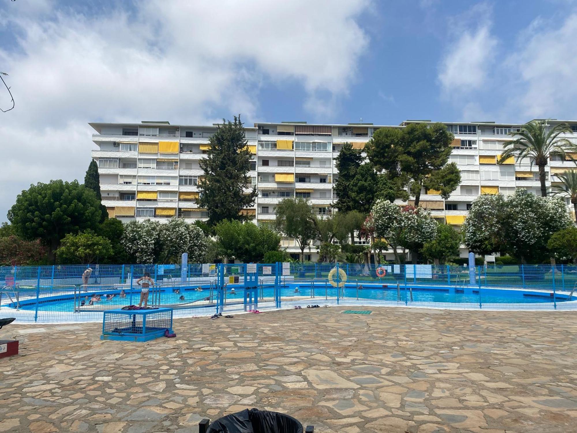 ベナルマデナCris House, Arroyo De La Mielアパートメント エクステリア 写真